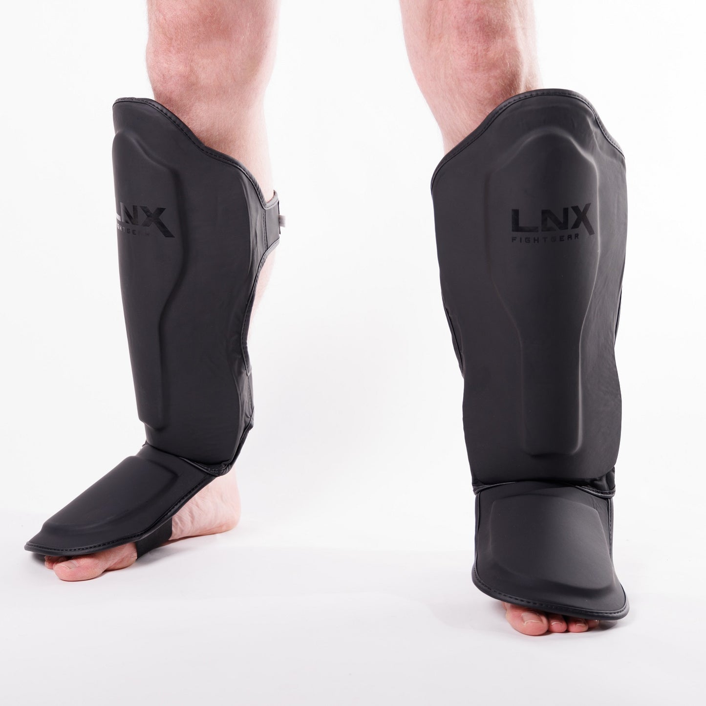 LNX Schienbeinschützer Muay Thai "Pro Fight" Ultimatte Black